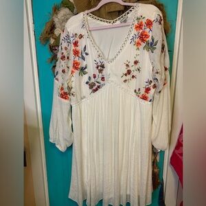 Boho Avenue 18/20 Dress Top Embroidered
